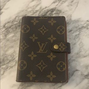 Louis Vuitton Small Ring Agenda Cover -Preloved.